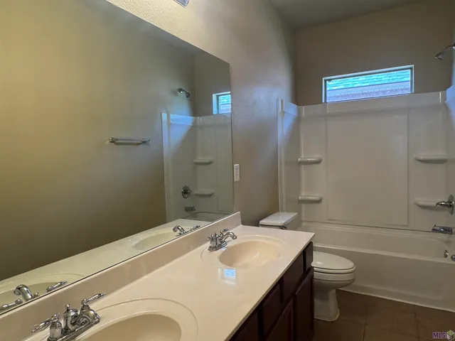 $2,250 | 4252 Wilderness Run Drive, Zachary, LA 70791