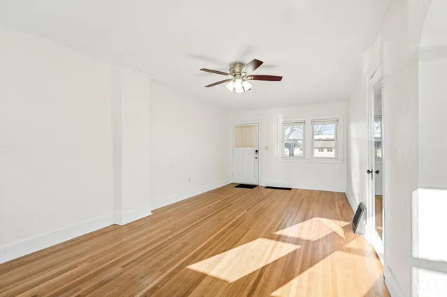 $74,900 | 301 West Oakland Avenue, Unit 5, Austin, MN 55912