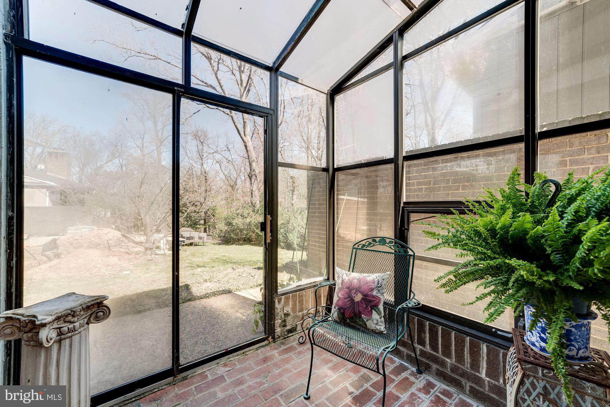 11336 Orchard Lane Reston, VA 20190 - Photo 14 of 37 Gallery Image 14