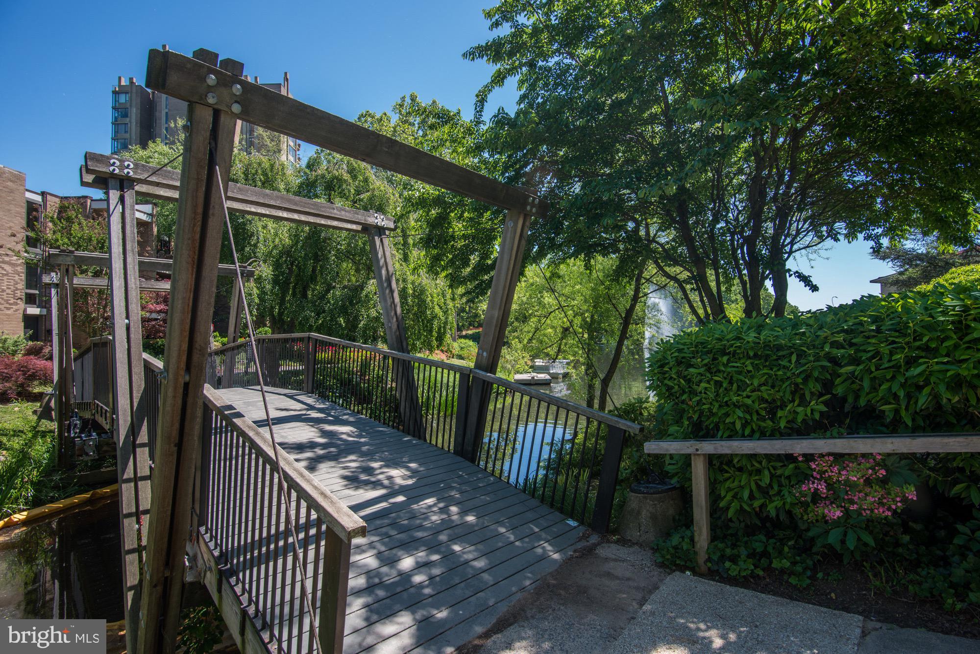 11336 Orchard Lane Reston, VA 20190 - Photo 36 of 37 Gallery Image 36