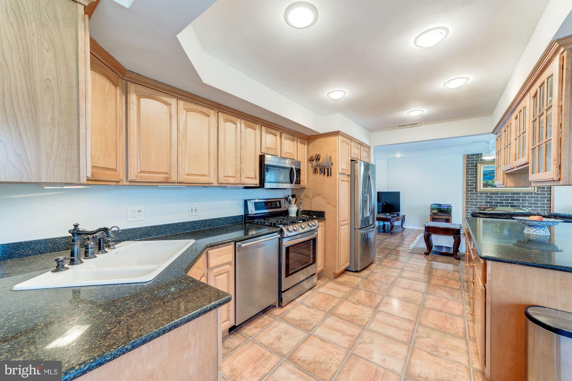 11336 Orchard Lane Reston, VA 20190 - Photo 10 of 37 Gallery Image 10