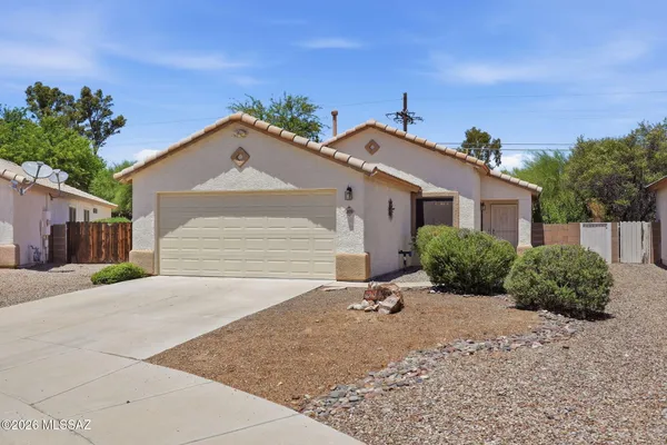 $299,999 | 2878 West Medallion Drive, Tucson, AZ 85741