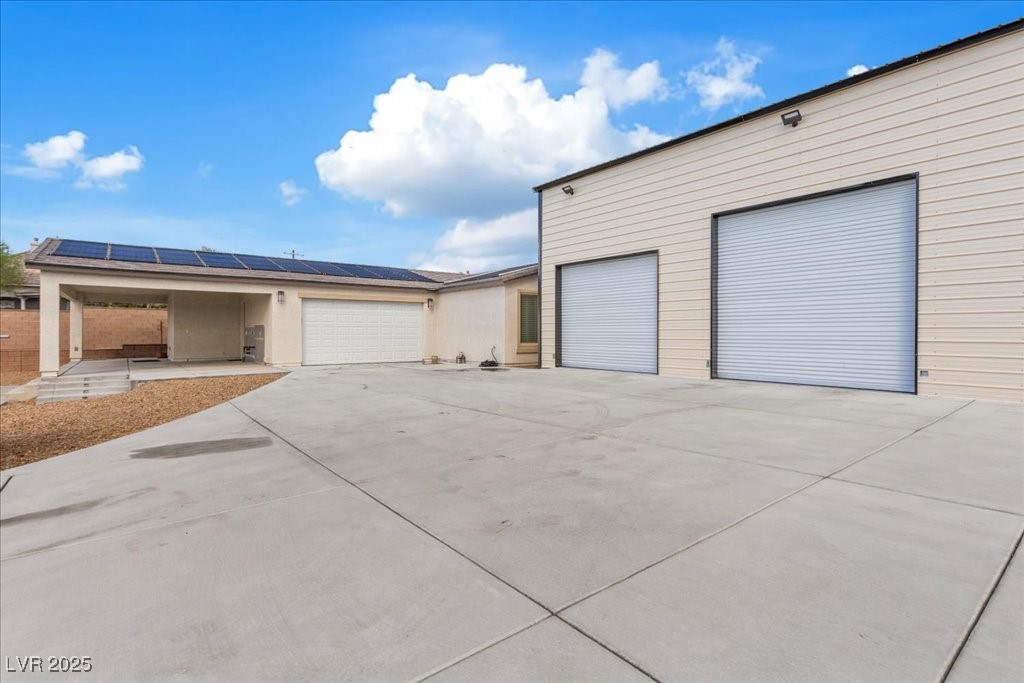 259 Milan Street Henderson, NV 89015 - Photo 75 of 99 Guest house garage featuring workshop