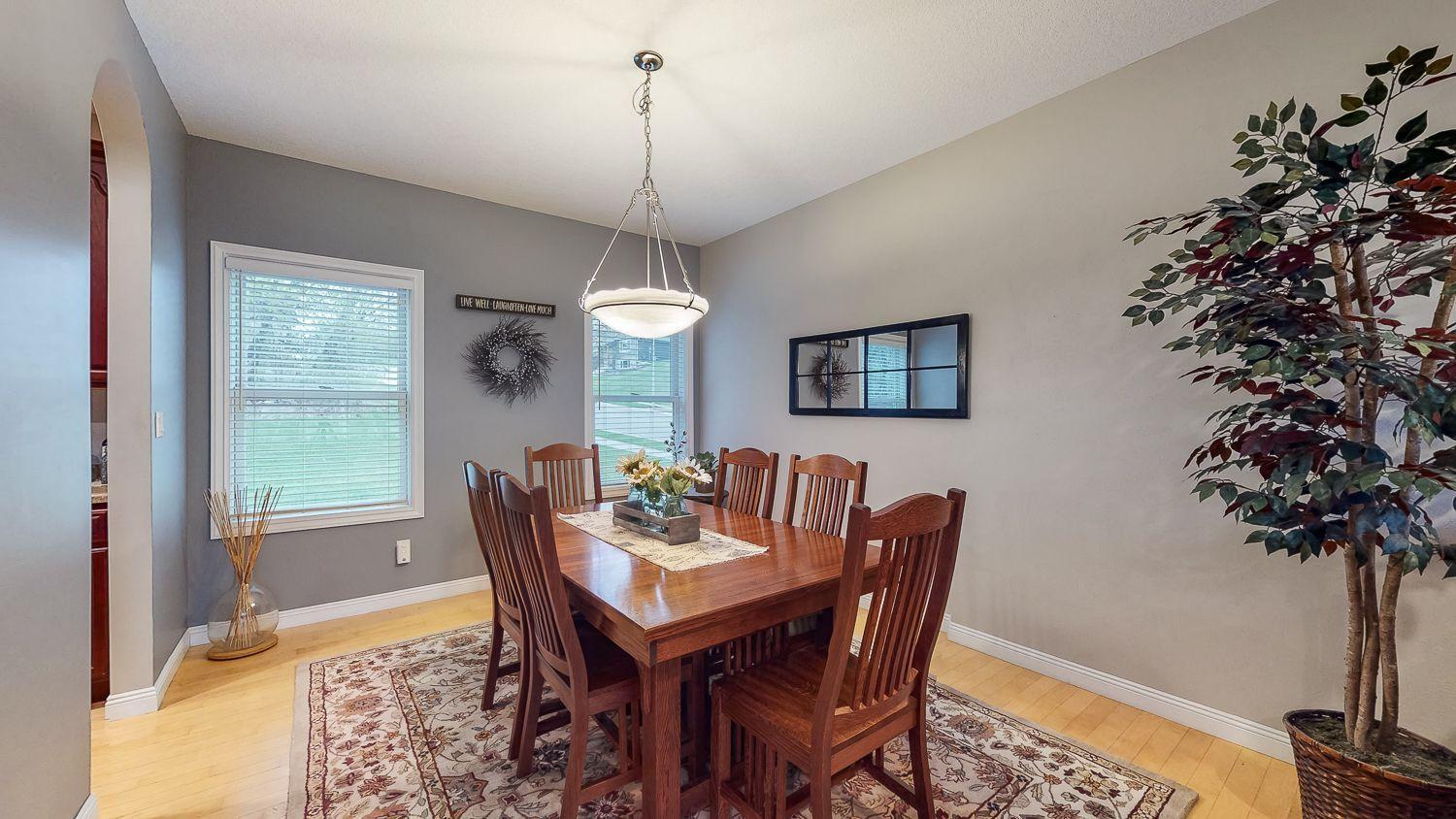 824 Southern Woods Place Southwest Rochester, MN 55902 - Photo 9 of 40 Gallery Image 9