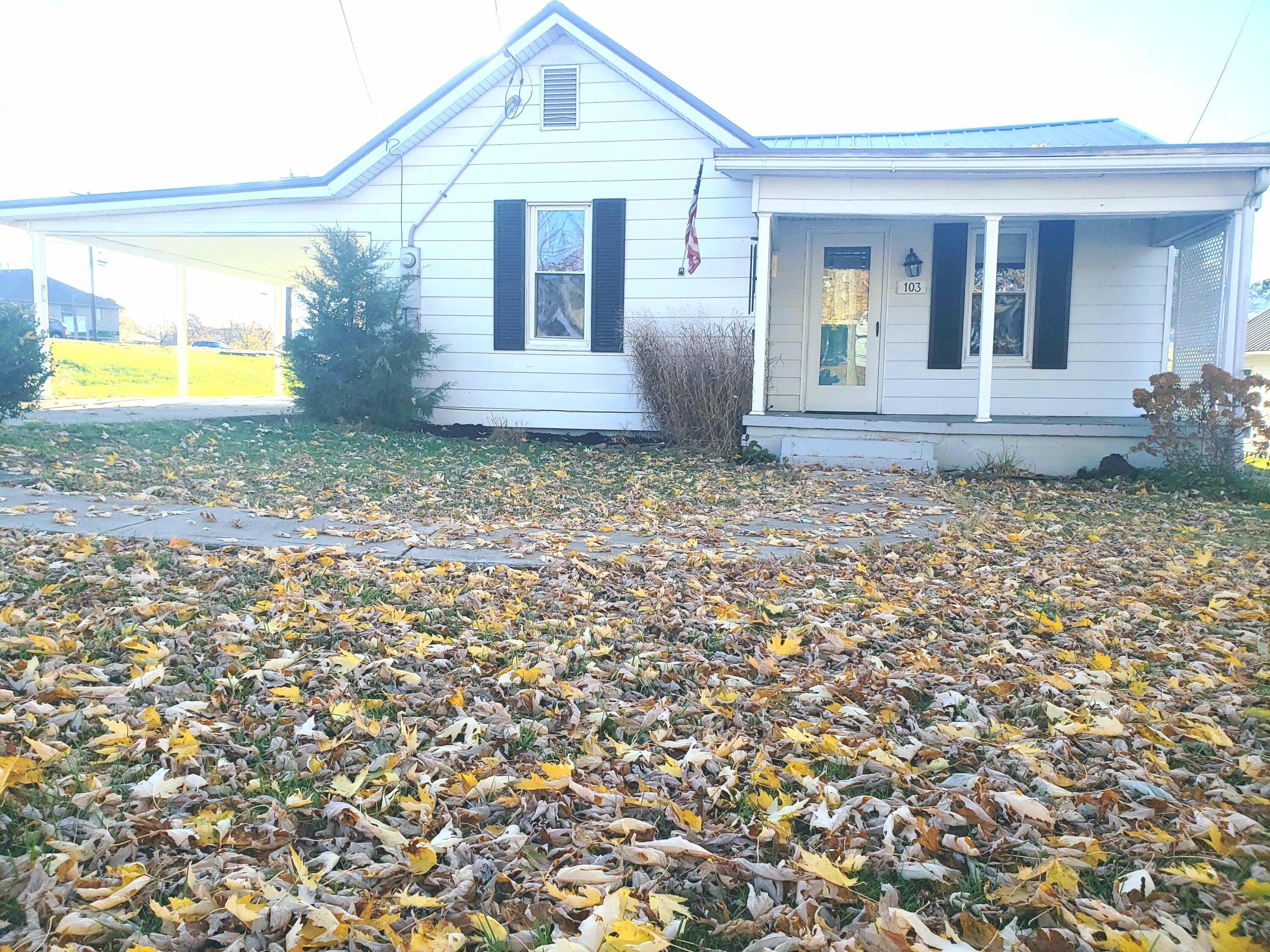 103 Ringgold Road Somerset, KY 42503 - Photo 4 of 40 20231110_192922