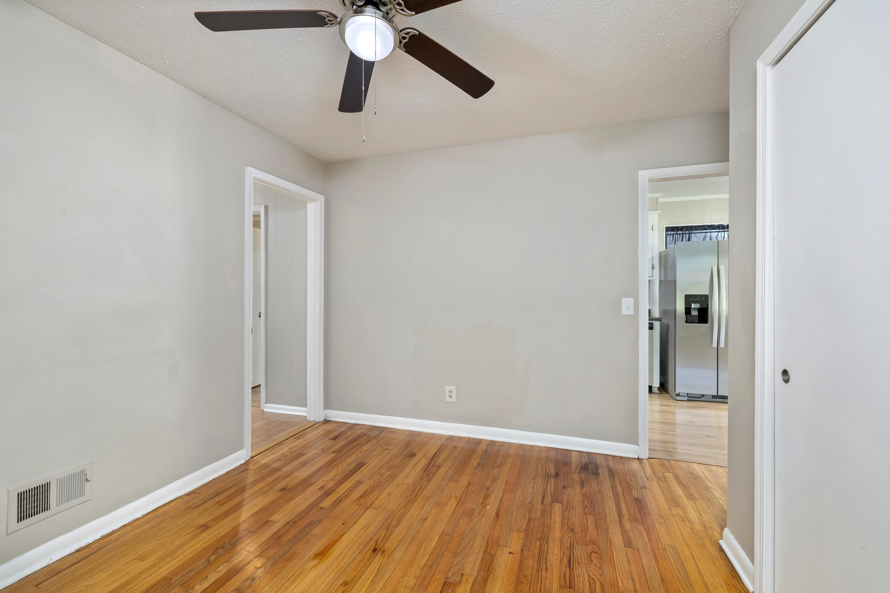 2437 Derwent Drive Sumter, SC 29154 - Photo 10 of 28 16