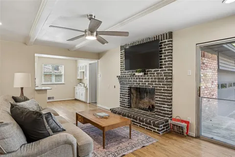 $395,000 | 8049 Woodhue Road, Dallas, TX 75228
