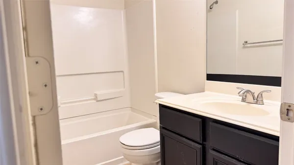 $1,950 | 6818 Hampden Point Court, Houston, TX 77040