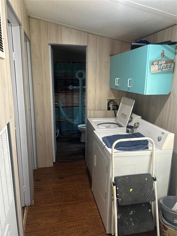 4705 Fox Hollow Road Graham, TX 76450 - Photo 22 of 28 a room with a washer and dryer