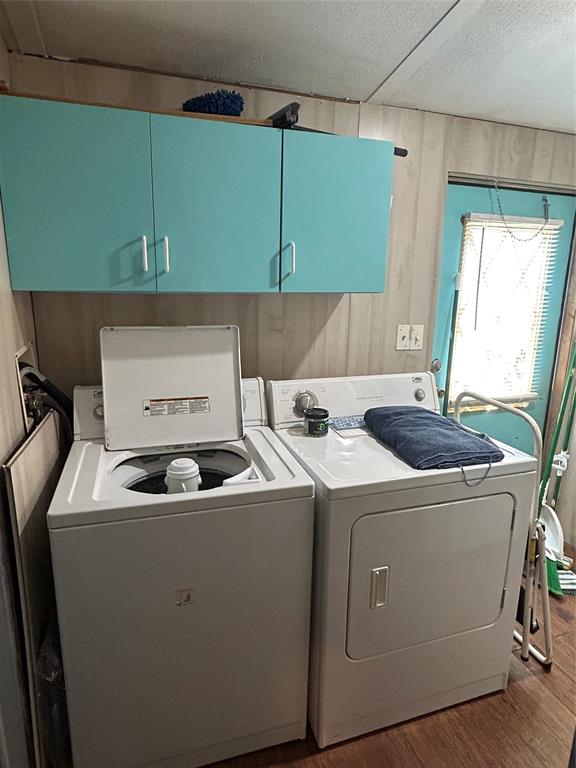 4705 Fox Hollow Road Graham, TX 76450 - Photo 23 of 28 a kitchen with a sink a stove and cabinets