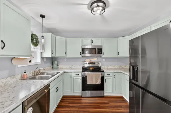 $330,000 | 6633 Birchshore Drive, Lakeview, MI 48850