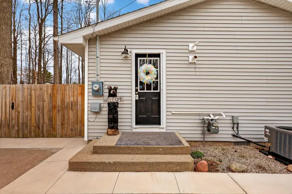 $330,000 | 6633 Birchshore Drive, Lakeview, MI 48850