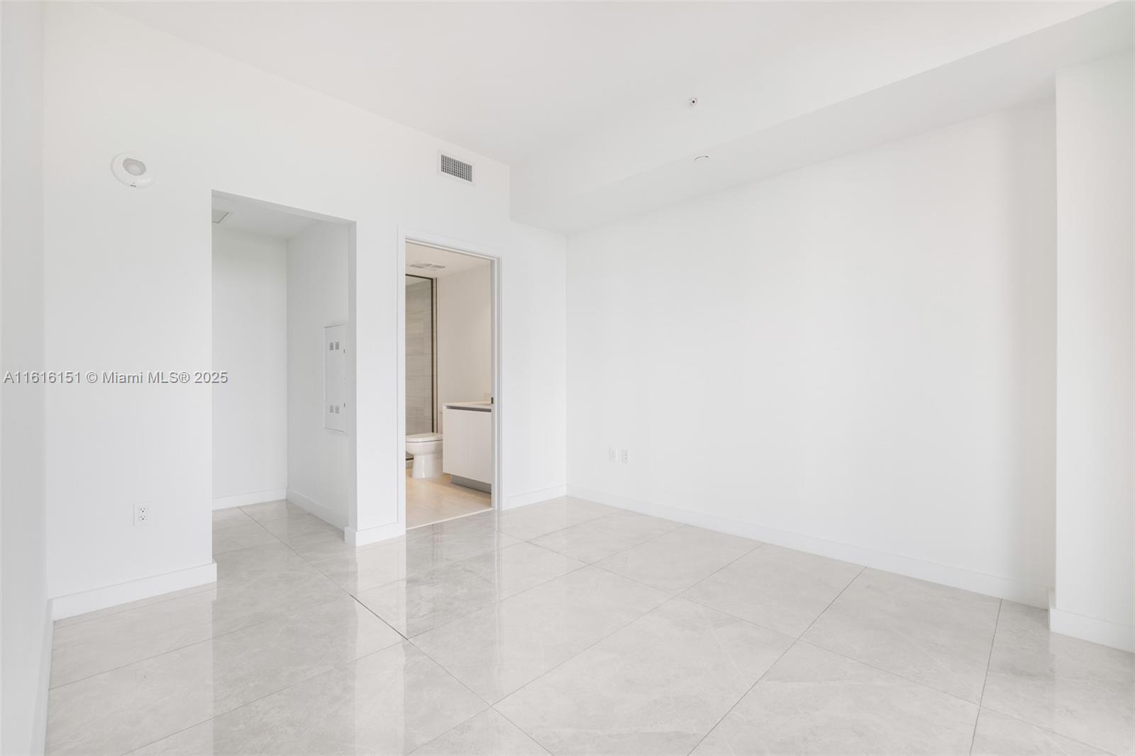 2678 Tigertail Avenue, Unit 1104 Miami, FL 33133 - Photo 25 of 65