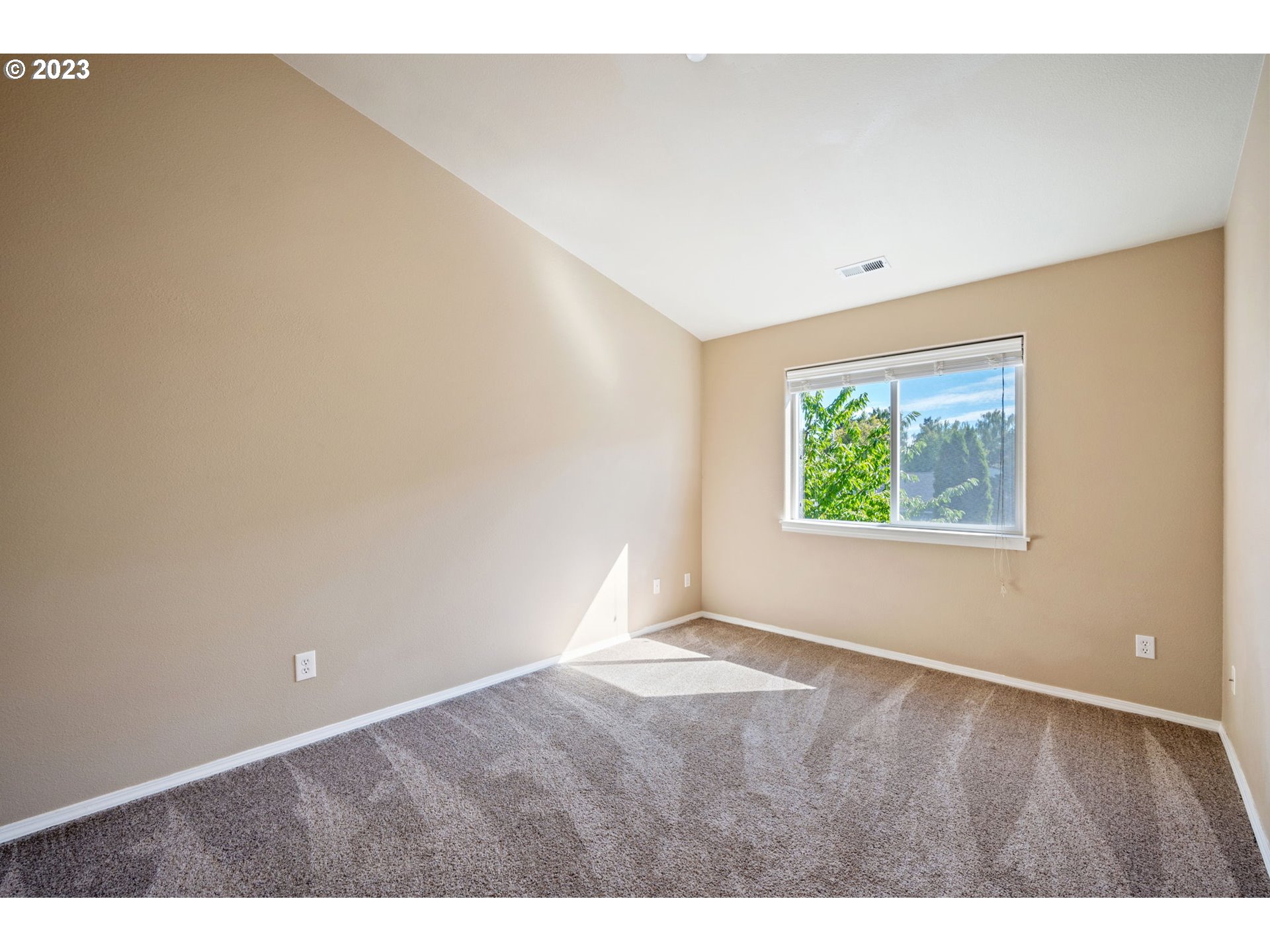 276 North 7th Avenue Cornelius, OR 97113 - Photo 28 of 43 Bedroom