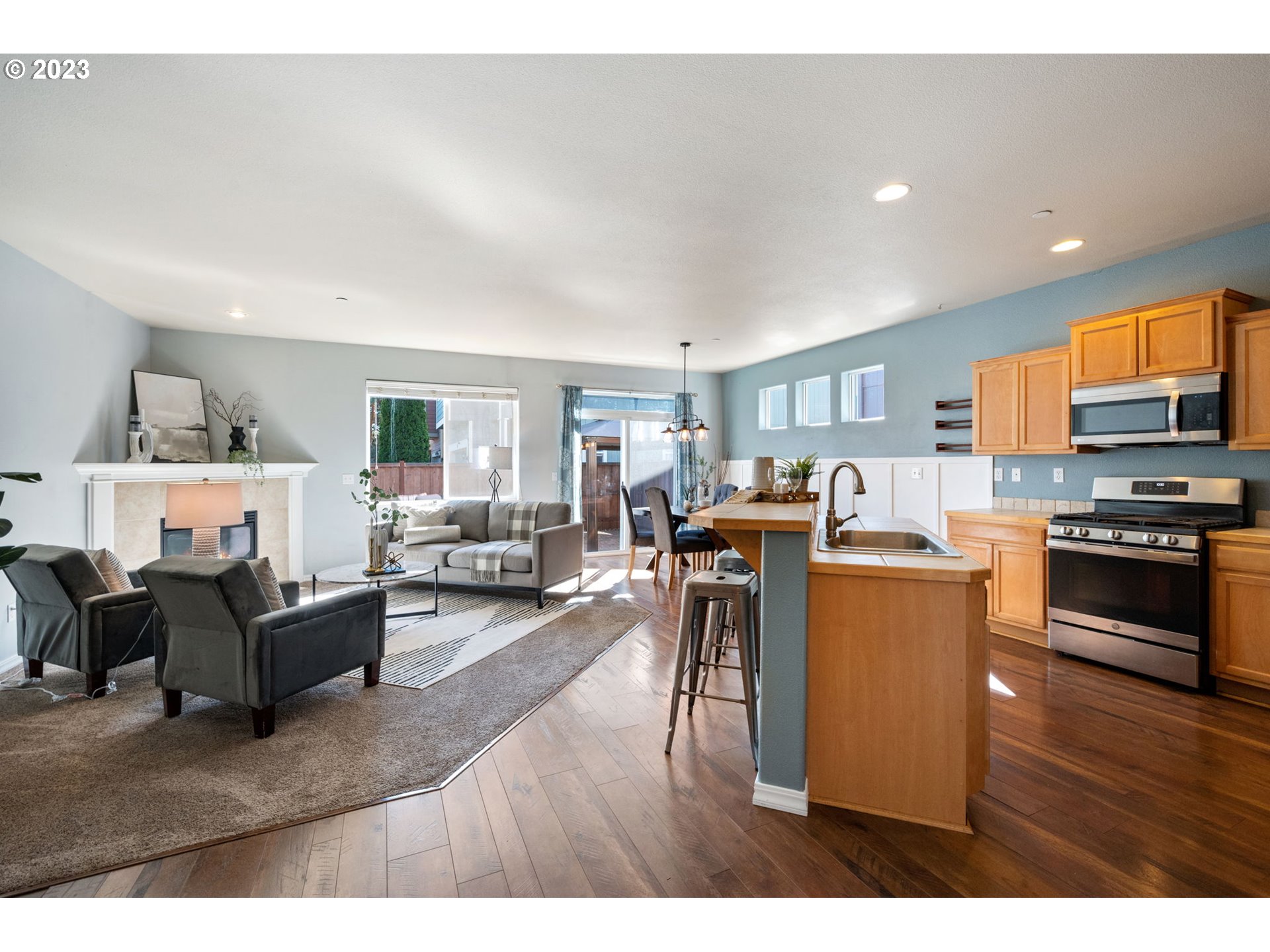 276 North 7th Avenue Cornelius, OR 97113 - Photo 7 of 43 Great Room