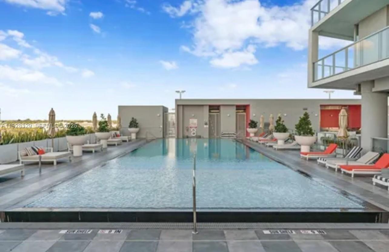 2000 Metropica Way, Unit 1701 Sunrise, FL 33323 - Photo 31 of 32 a view of a outdoor space