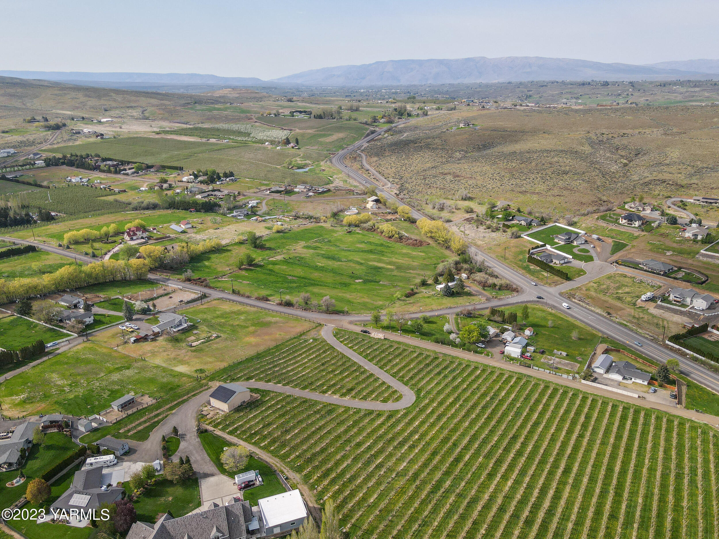 11902 Marble Road Yakima, WA 98908 - Photo 28 of 29 a view of an ocean view and city