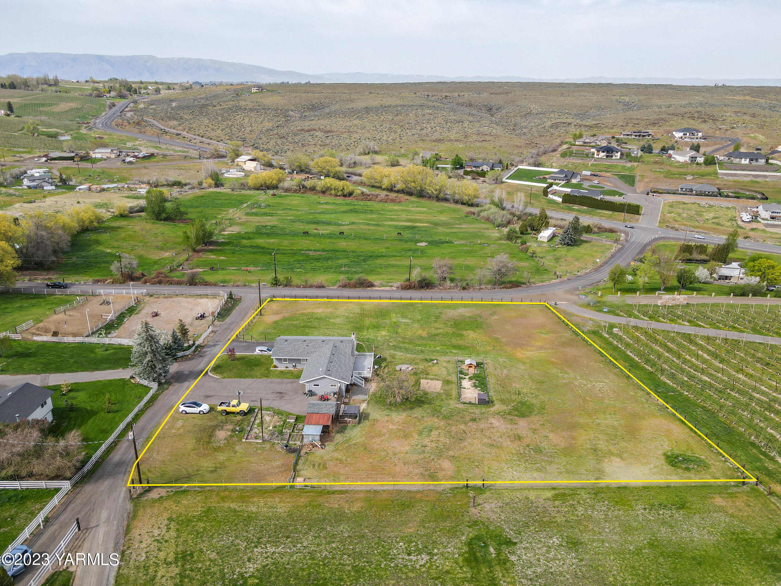 11902 Marble Road Yakima, WA 98908 - Photo 29 of 29 a view of a city