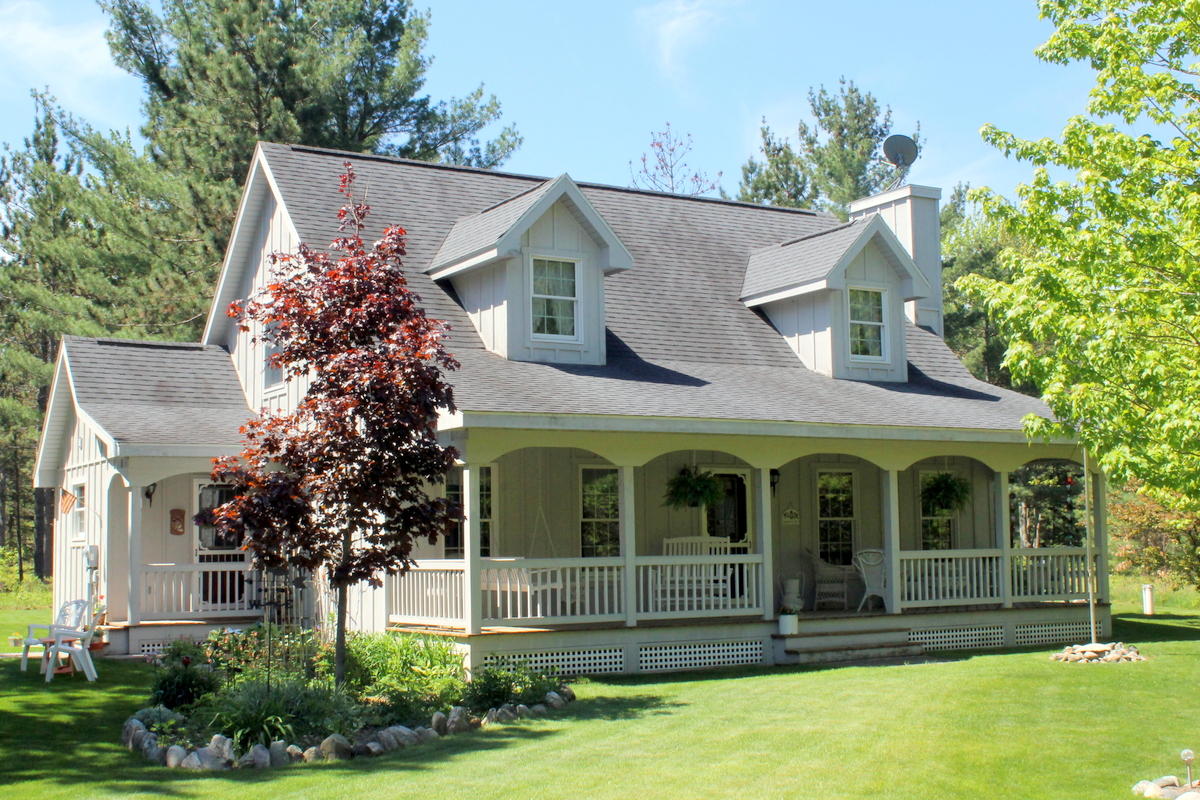 9203 Parke Road Alanson, MI 49706 - Photo 1 of 36 Gallery Image 1