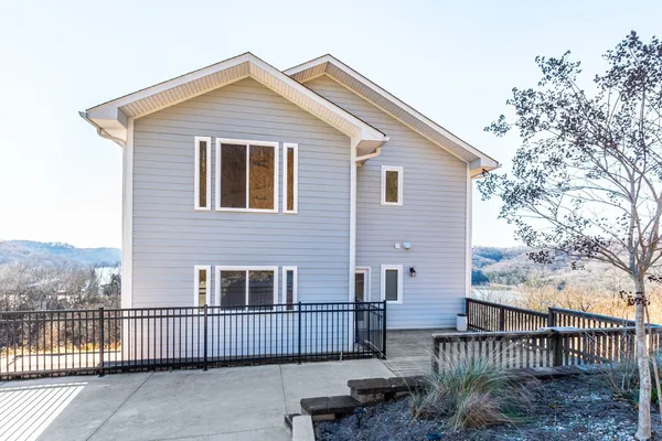 $925,000 | 132 Highbridge Drive, Smithville, TN 37166