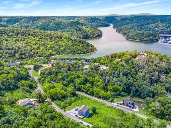 $925,000 | 132 Highbridge Drive, Smithville, TN 37166