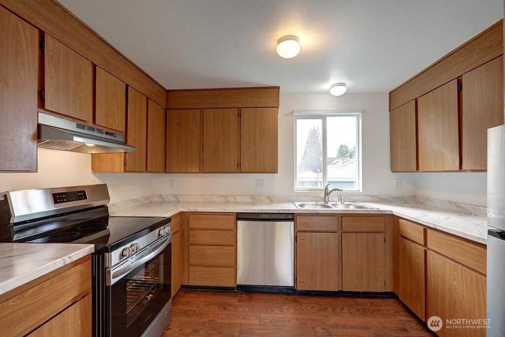 8100 Delridge Way Southwest Seattle, WA 98106 - Photo 14 of 23 Gallery Image 14