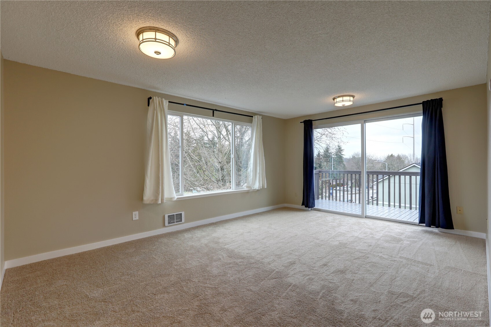 8100 Delridge Way Southwest Seattle, WA 98106 - Photo 4 of 23 Gallery Image 4