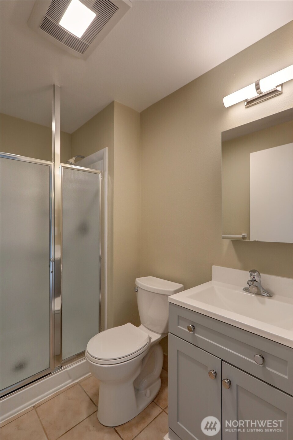 8100 Delridge Way Southwest Seattle, WA 98106 - Photo 7 of 23 Gallery Image 7