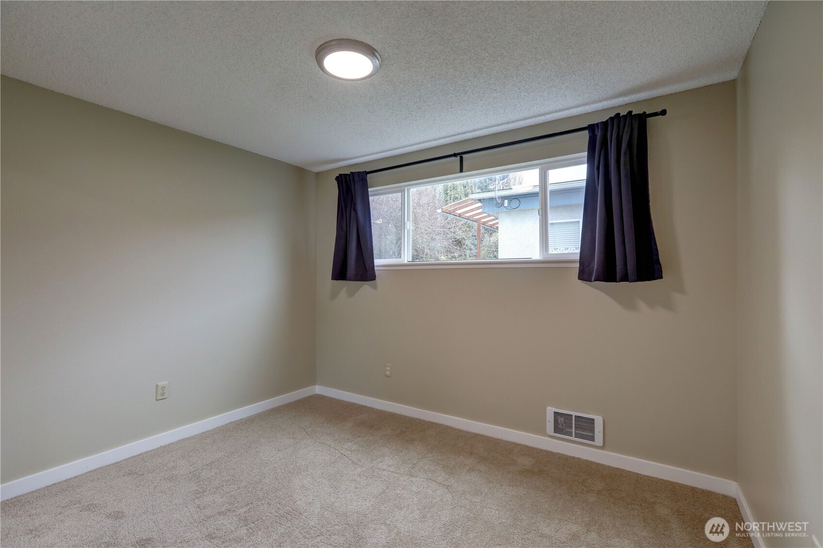 8100 Delridge Way Southwest Seattle, WA 98106 - Photo 10 of 23 Gallery Image 10