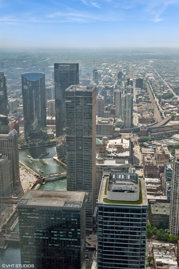 401 North Wabash Avenue, Unit 82B Chicago, IL 60611 - Photo 18 of 35