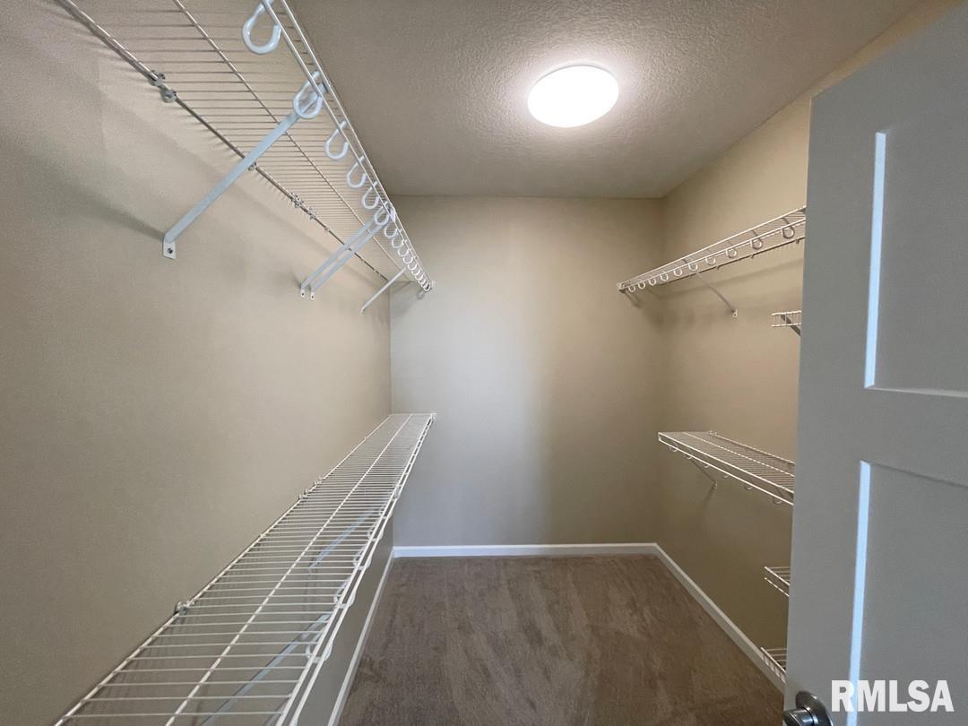 2592 Middle Road, Unit 204 Bettendorf, IA 52722 - Photo 9 of 20 Gallery Image 9