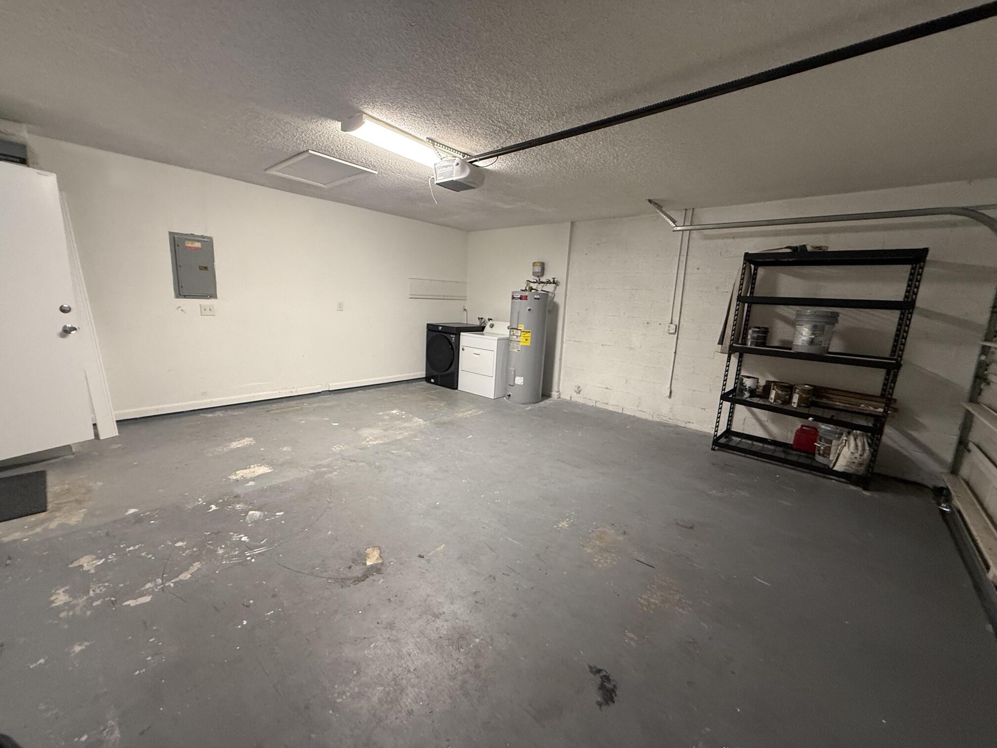 6249 Foster Street Jupiter, FL 33458 - Photo 21 of 25 garage
