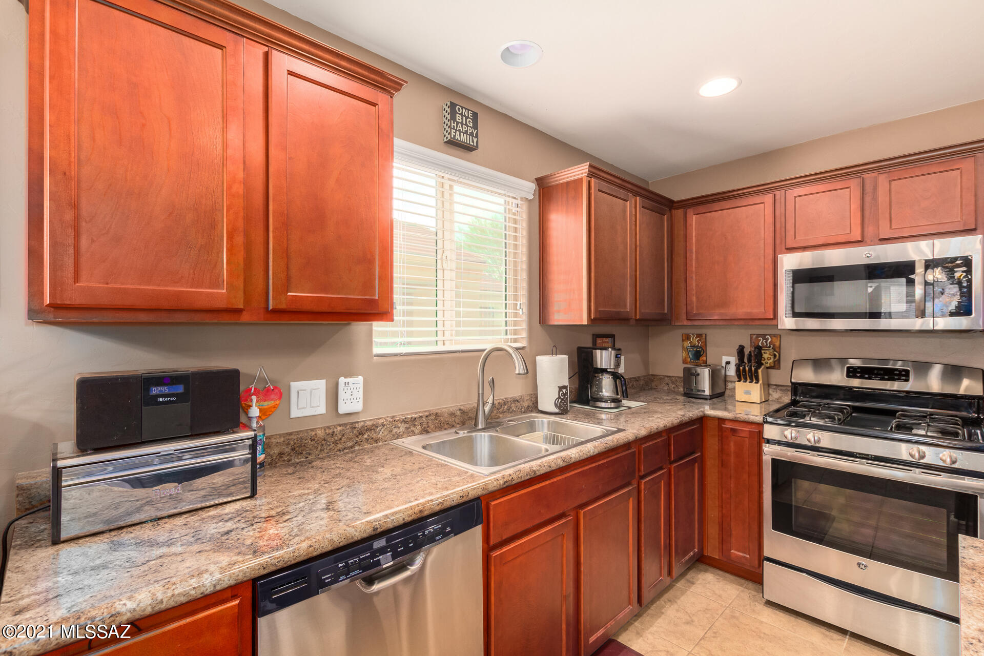 8815 West Moon Spring Road Marana, AZ 85653 - Photo 10 of 28