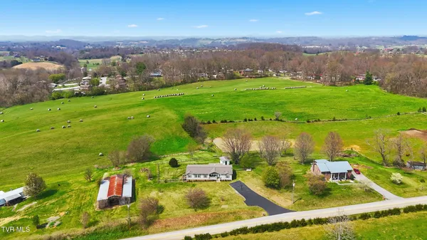 $399,900 | 445 Sliger Road, Jonesborough, TN 37659