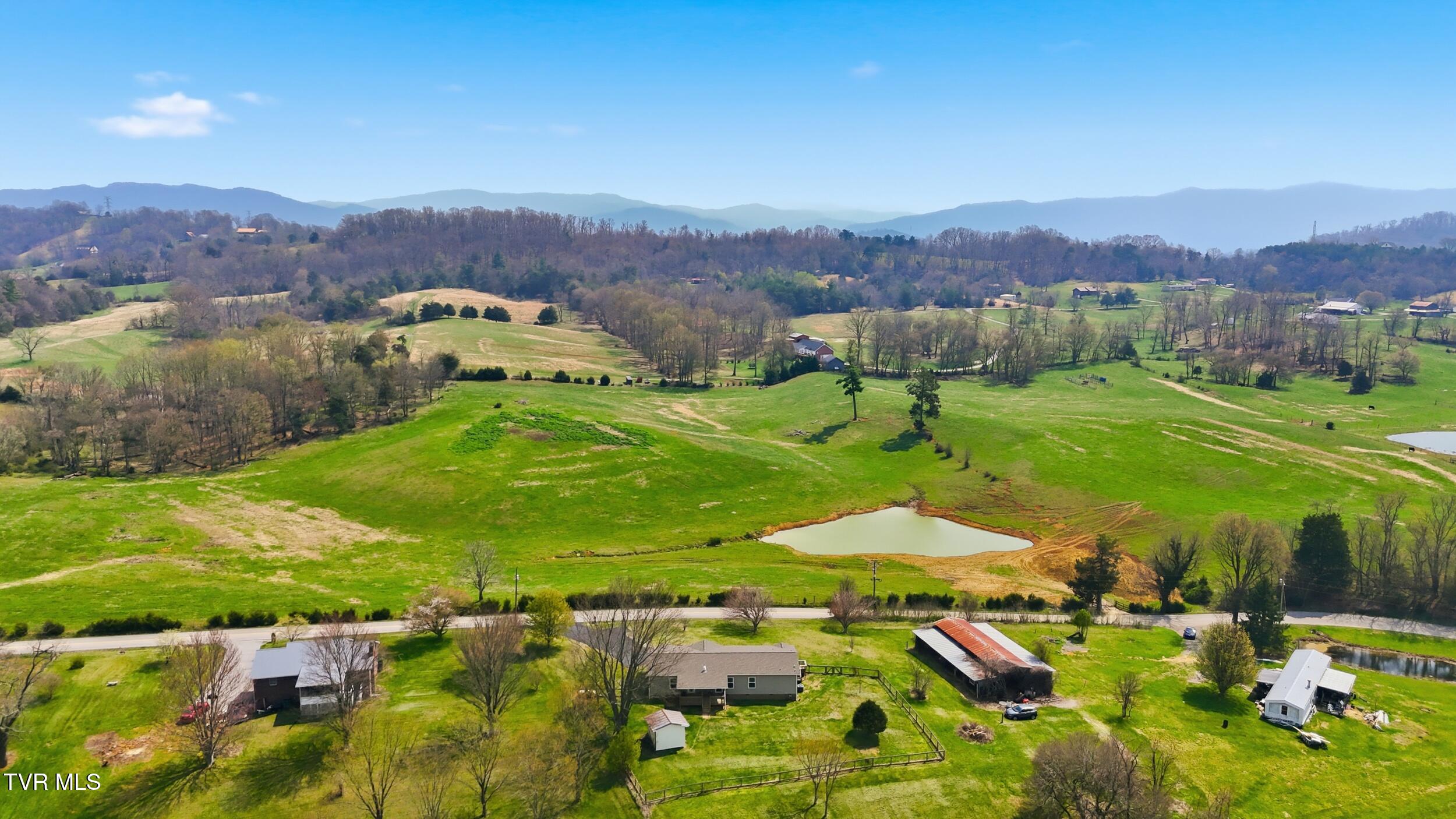 445 Sliger Road Jonesborough, TN 37659 - Photo 38 of 40 39_dji_20260326133051_0360_d