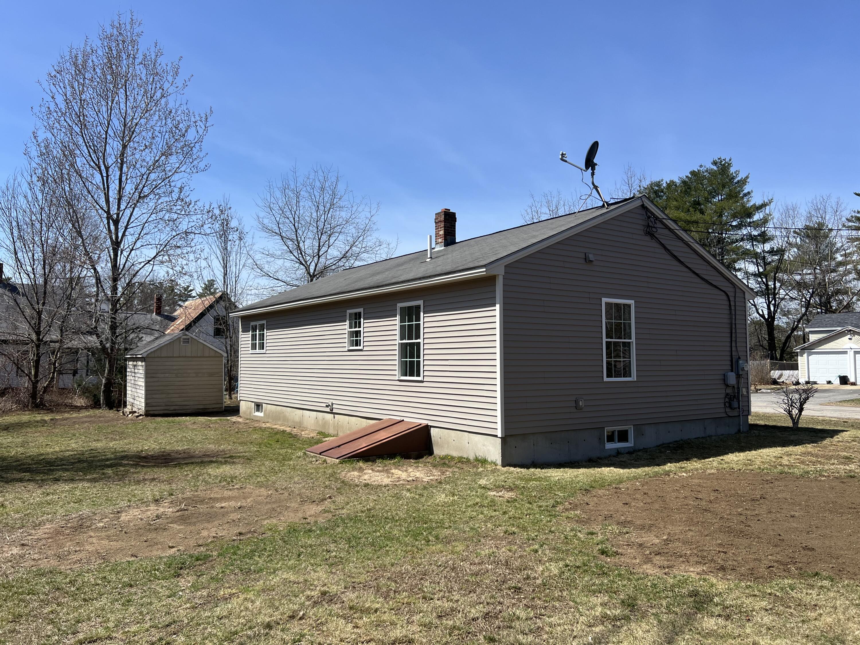 17 Dorsey Street Springvale, ME 04083 - Photo 2 of 28 IMG_7463
