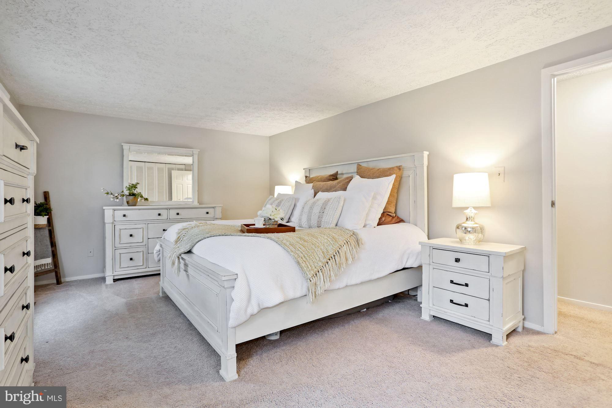 11953 Appling Valley Road Fairfax, VA 22030 - Photo 15 of 35 Gallery Image 15