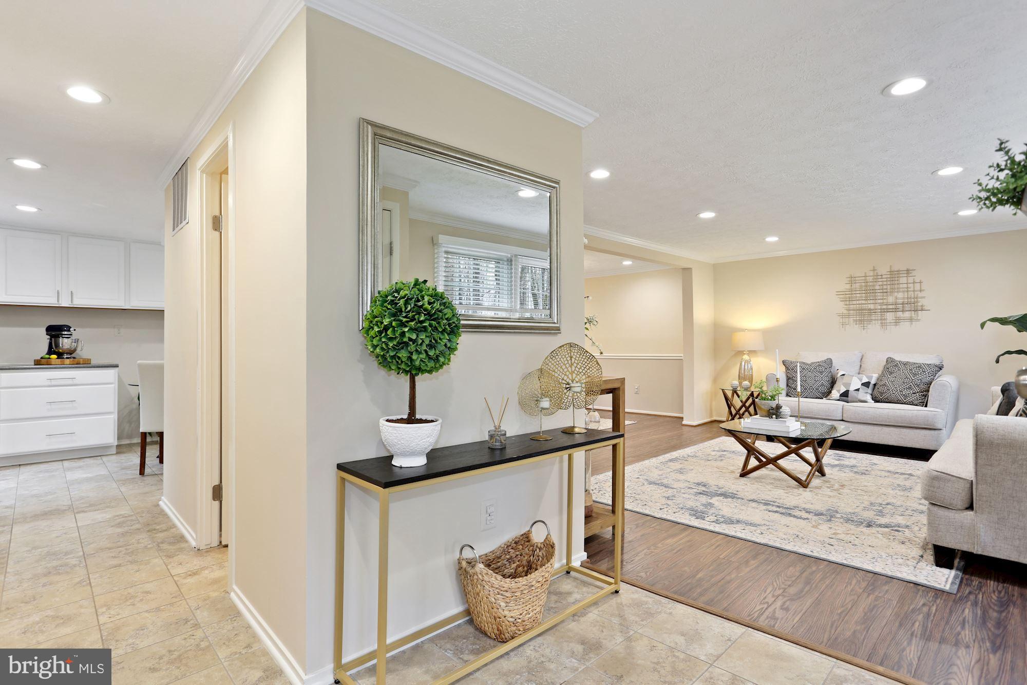 11953 Appling Valley Road Fairfax, VA 22030 - Photo 3 of 35 Gallery Image 3