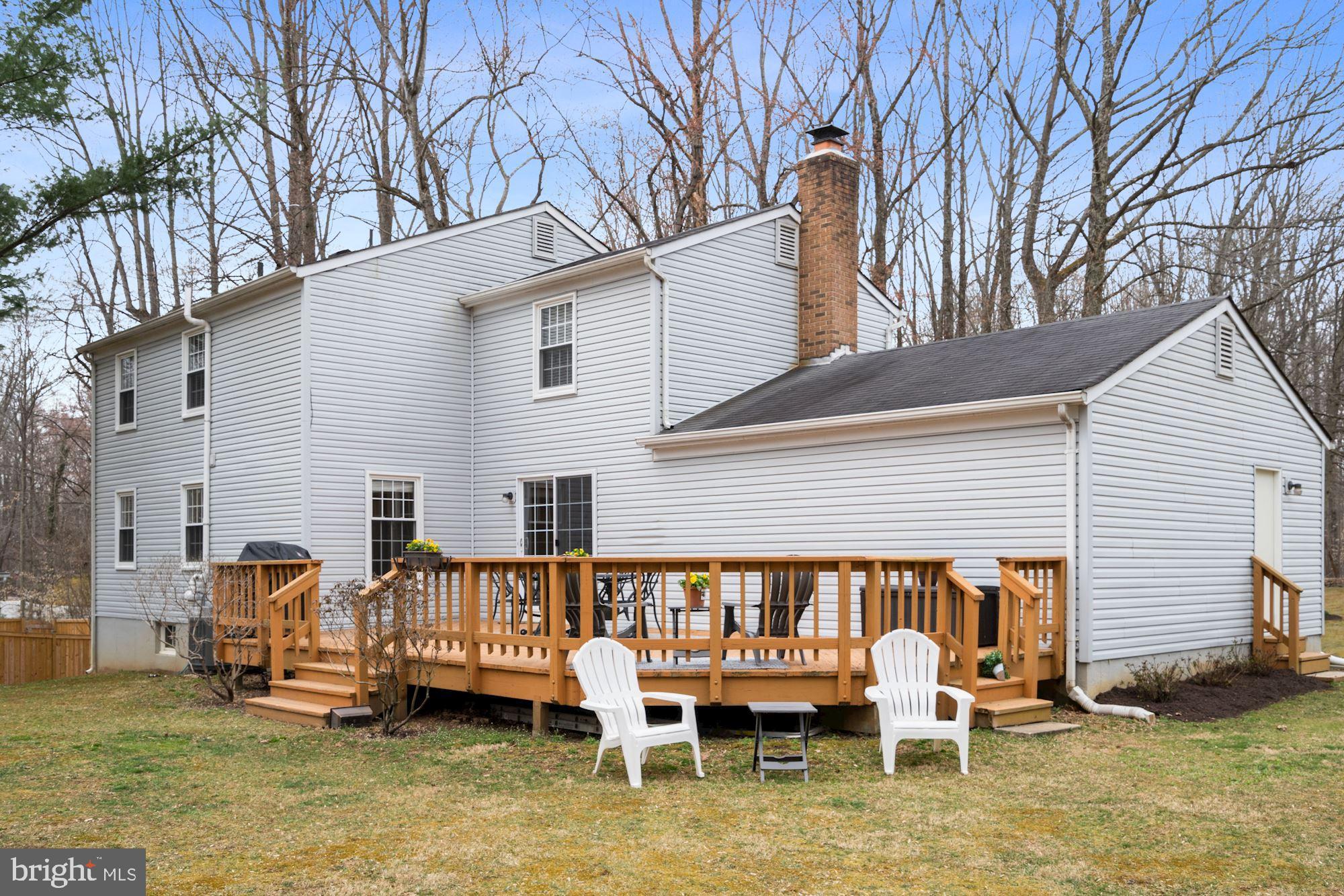 11953 Appling Valley Road Fairfax, VA 22030 - Photo 26 of 35 Expansive Back Deck