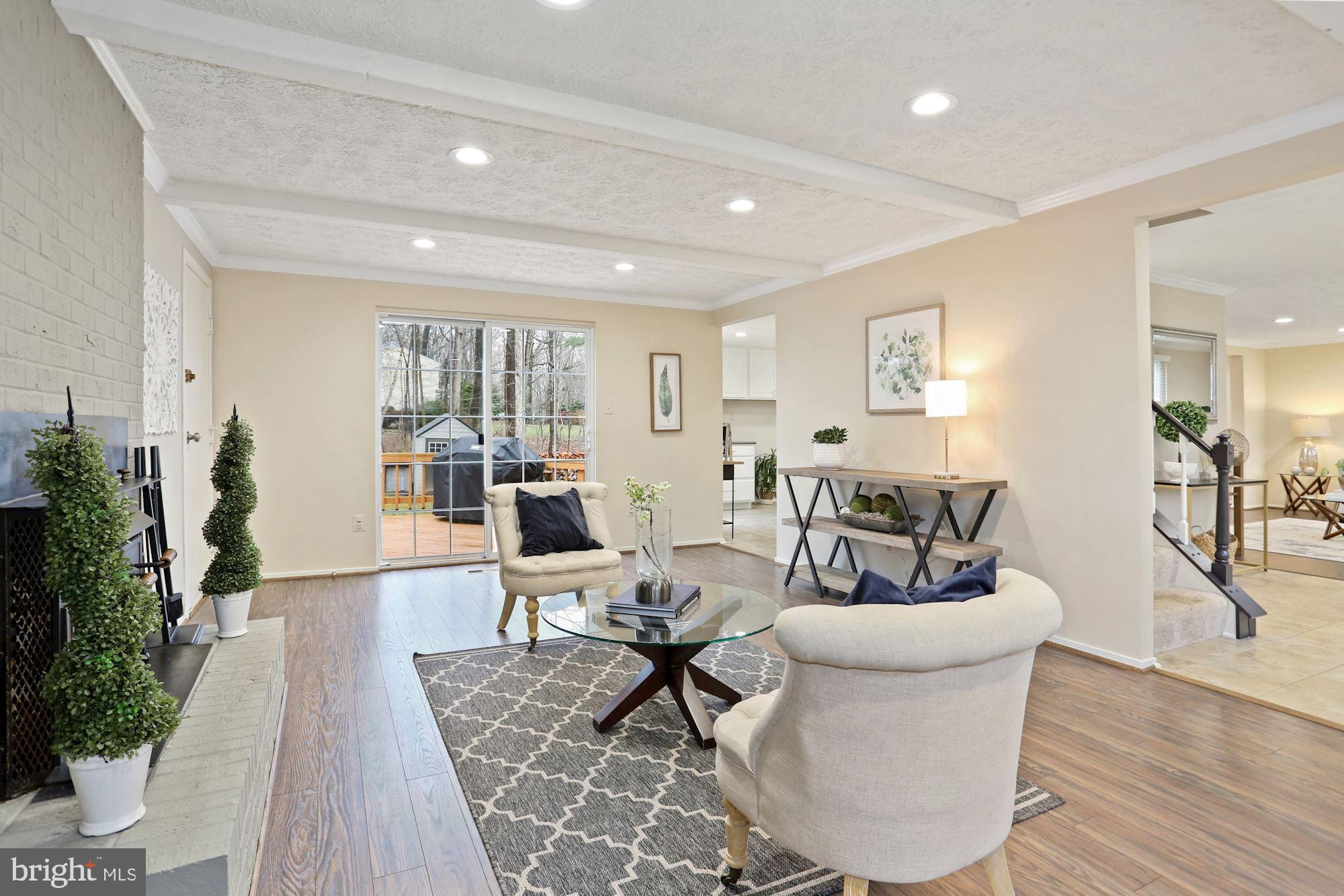 11953 Appling Valley Road Fairfax, VA 22030 - Photo 5 of 35 Family Room