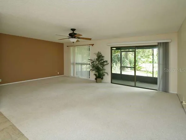 $1,800 | 407 Sheoah Boulevard, Unit 9, Winter Springs, FL 32708