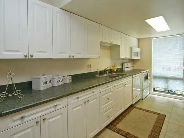 $1,800 | 407 Sheoah Boulevard, Unit 9, Winter Springs, FL 32708