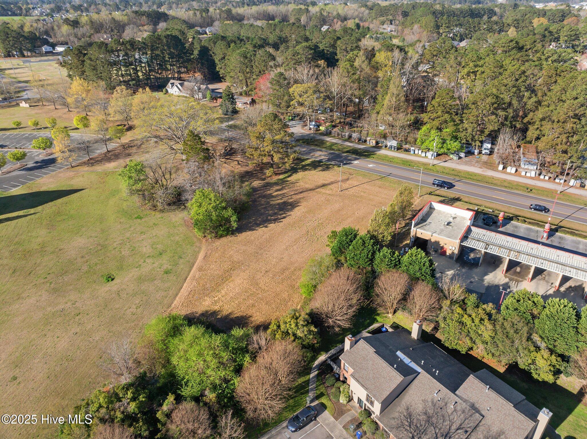 4211 Old Tar Road Winterville, NC 28590 - Photo 5 of 16 5-web-or-mls-DJI_0266