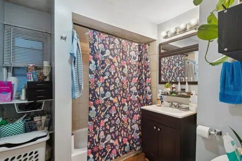 $1,000,000 | 1707 North Washtenaw Avenue, Chicago, IL 60647