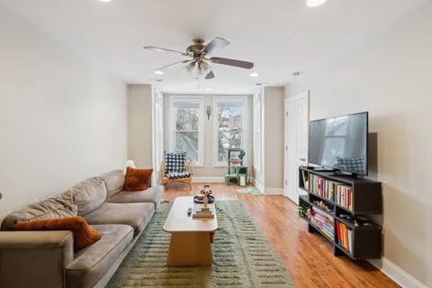 $1,000,000 | 1707 North Washtenaw Avenue, Chicago, IL 60647