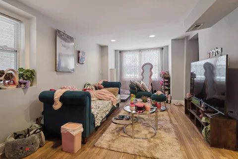 $1,000,000 | 1707 North Washtenaw Avenue, Chicago, IL 60647