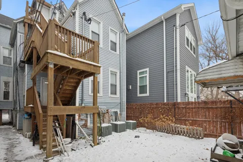 $1,000,000 | 1707 North Washtenaw Avenue, Chicago, IL 60647