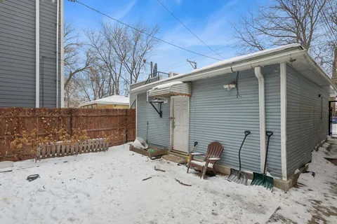 $1,000,000 | 1707 North Washtenaw Avenue, Chicago, IL 60647