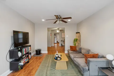 $1,000,000 | 1707 North Washtenaw Avenue, Chicago, IL 60647