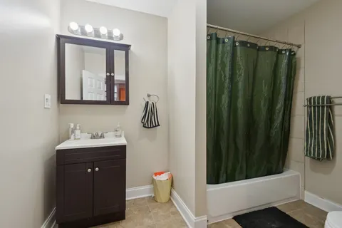 $1,000,000 | 1707 North Washtenaw Avenue, Chicago, IL 60647